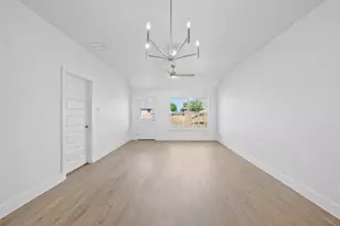 1118 S College Ave, Troy, TX 76579 - Photo 6