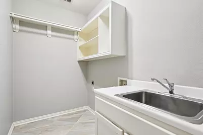 8305 Bridespring Drive, Plano, TX 75025 - Photo 18