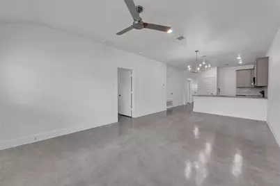 1110 S College Avenue, Troy, TX 76579 - Photo 4