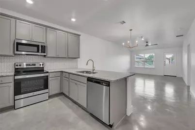 1110 S College Avenue, Troy, TX 76579 - Photo 8