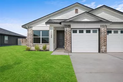 1122 S College Avenue, Troy, TX 76579 - Photo 1