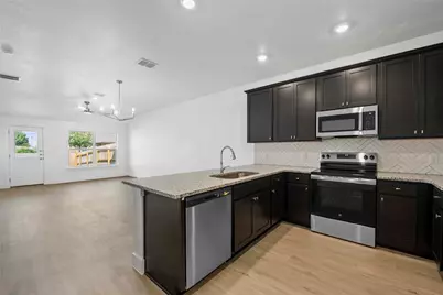 1122 S College Avenue, Troy, TX 76579 - Photo 4