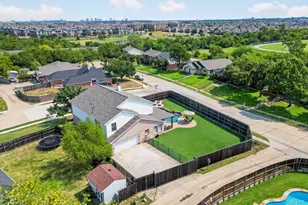 2052 Diamond Ridge Dr, Carrollton, TX 75010 - Photo 10