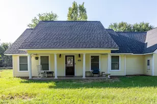 23240 J E B Cir, Frankston, TX 75763 - Photo 4