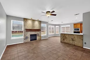 1705 Clover Hill Rd, Mansfield, TX 76063 - Photo 8