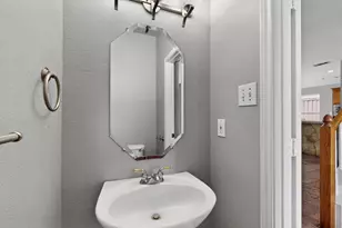 1705 Clover Hill Rd, Mansfield, TX 76063 - Photo 16