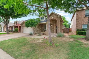 632 Shotwell St, Crowley, TX 76036 - Photo 2