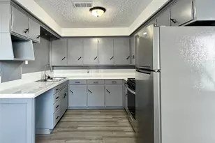 2526 Louise St, Denton, TX 76201 - Photo 6