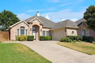 8205 Painted Tree Tr, Fort Worth, TX 76131 - Photo 2