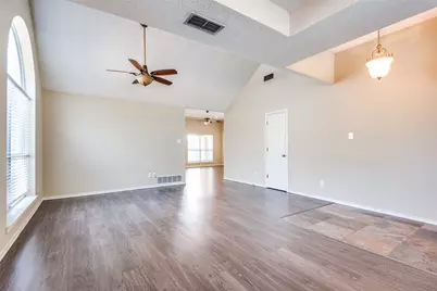 6804 Glen Dale Drive, Arlington, TX 76017 - Photo 4