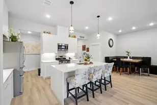 1421 Rose Willow Wy, Arlington, TX 76005 - Photo 2