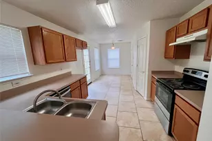 5300 Andalusia Trail, Arlington, TX 76017 - Photo 4