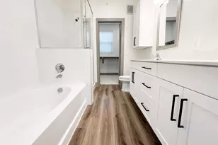 4020 McEwen Rd, Farmers Branch, TX 75244 - Photo 8