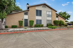 324 W Harwood Rd, Hurst, TX 76054 - Photo 2