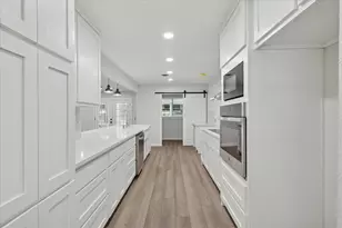 1800 Versailles Rd, Fort Worth, TX 76116 - Photo 12