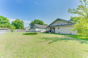 801 N McKinney St, Ennis, TX 75119 - Photo 22