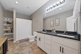 829 Lexington Dr, Lancaster, TX 75134 - Photo 28