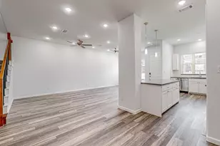 225 Buck Ridge Dr, Frisco, TX 75068 - Photo 10