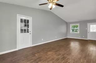 1224 Meadowcrest Dr, Plano, TX 75075 - Photo 4