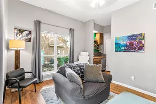 1707 Marsh Ln, Carrollton, TX 75006 - Photo 10