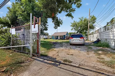 10718 C F Hawn Freeway, Dallas, TX 75217 - Photo 2