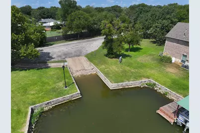 3722 Cove Timber Avenue, Granbury, TX 76049 - Photo 32