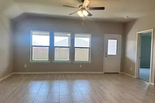 4213 Subtle Crk Ln, Fort Worth, TX 76036 - Photo 6