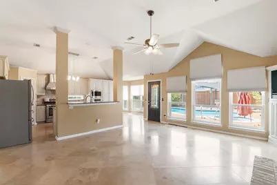 622 Meadowcrest Drive, Highland Village, TX 75077 - Photo 12