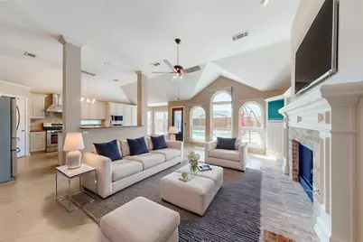 622 Meadowcrest Drive, Highland Village, TX 75077 - Photo 14
