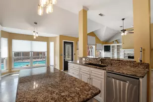 622 Meadowcrest Dr, Highland Village, TX 75077 - Photo 22