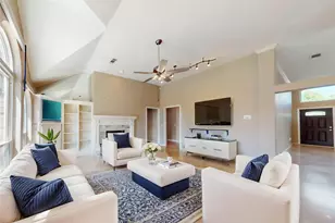 622 Meadowcrest Dr, Highland Village, TX 75077 - Photo 10