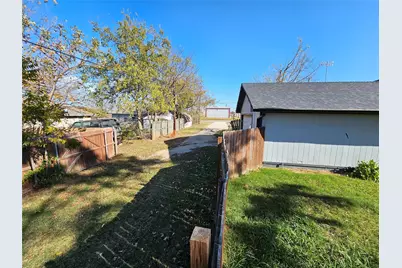 412 Main Street, Pottsboro, TX 75076 - Photo 28