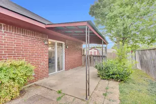 512 Bluebird Ln, Red Oak, TX 75154 - Photo 22