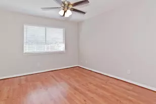 7450 Holly Hill Dr, Dallas, TX 75231 - Photo 16