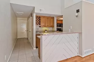 7450 Holly Hill Dr, Dallas, TX 75231 - Photo 4