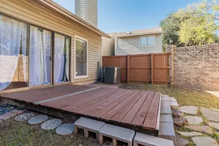 7450 Holly Hill Dr, Dallas, TX 75231 - Photo 30