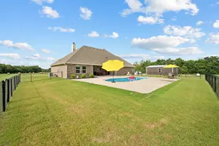 2435 Cobler Rd, Collinsville, TX 76233 - Photo 32