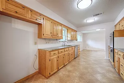 24 Mullaney Street, Greenville, TX 75402 - Photo 14