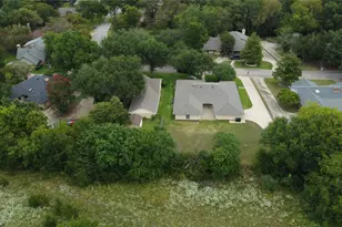 24 Mullaney St, Greenville, TX 75402 - Photo 8