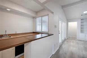 24 Mullaney St, Greenville, TX 75402 - Photo 20