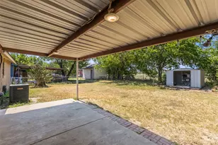 4217 Central Ln, Balch Springs, TX 75180 - Photo 12