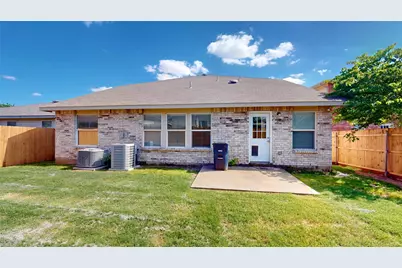 1913 Elk Lake Trail, Fort Worth, TX 76247 - Photo 36