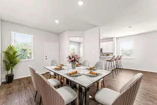 5672 Shore Point Trl, Fort Worth, TX 76119 - Photo 4