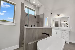 1048 Arbor Vista Dr, Azle, TX 76020 - Photo 26