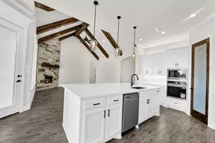 1048 Arbor Vista Dr, Azle, TX 76020 - Photo 10