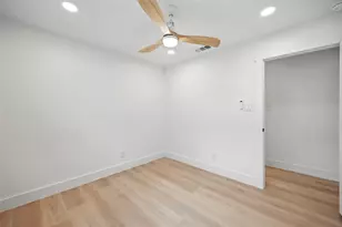 6912 Town N Dr, Dallas, TX 75231 - Photo 26