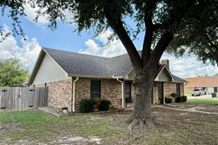 1012 Lincoln Dr, Sulphur Springs, TX 75482 - Photo 2