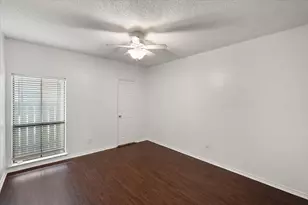 2105 Count Fleet Dr, Arlington, TX 76011 - Photo 22