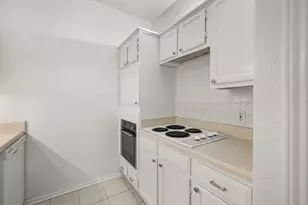 2105 Count Fleet Dr, Arlington, TX 76011 - Photo 18