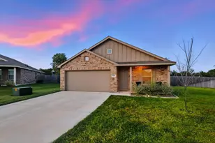 1404 Beach Dr, Azle, TX 76020 - Photo 36